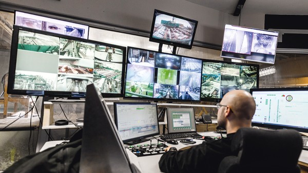 Centre de commande de la scierie