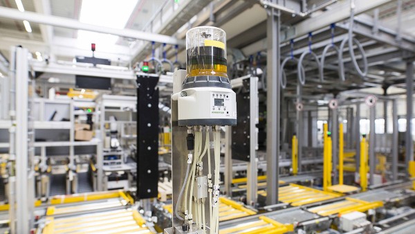 Autonome subsystemen zorgen in het nieuwe opslag- en distributiecentrum van Schaeffler voor een betrouwbare materiaalstroom.